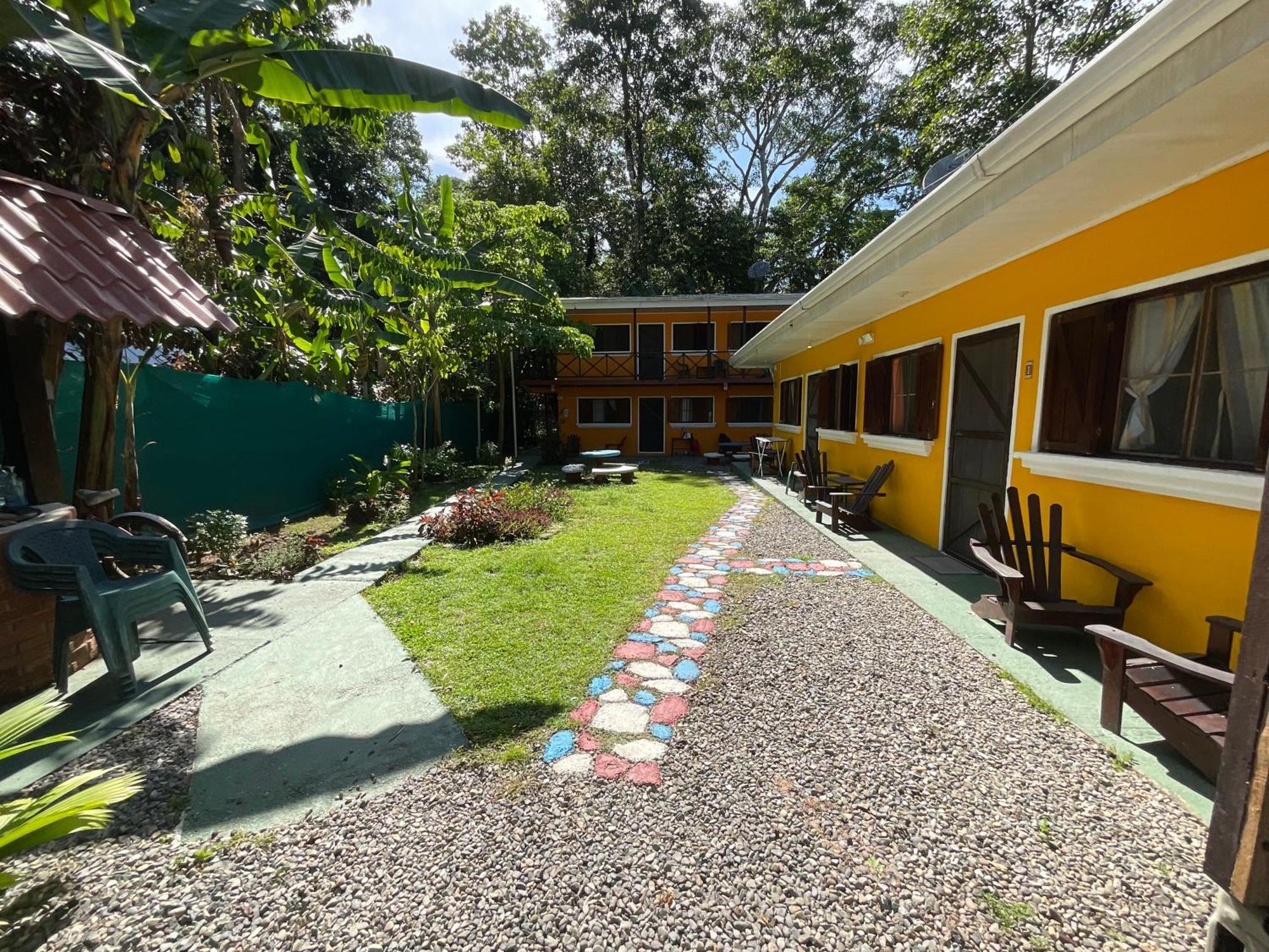 Las Casitas De Playa Ne Gra Puerto Viejo de Talamanca Exterior photo