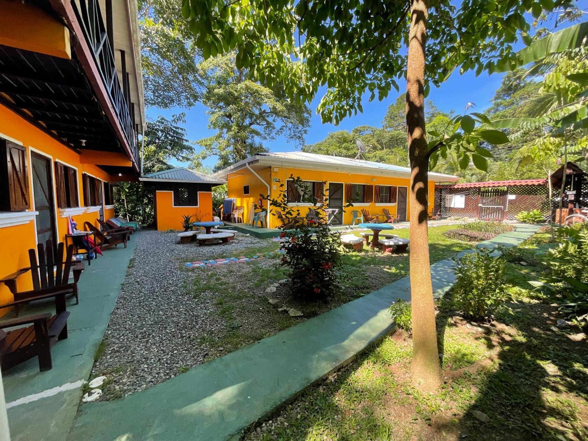 Las Casitas De Playa Ne Gra Puerto Viejo de Talamanca Exterior photo